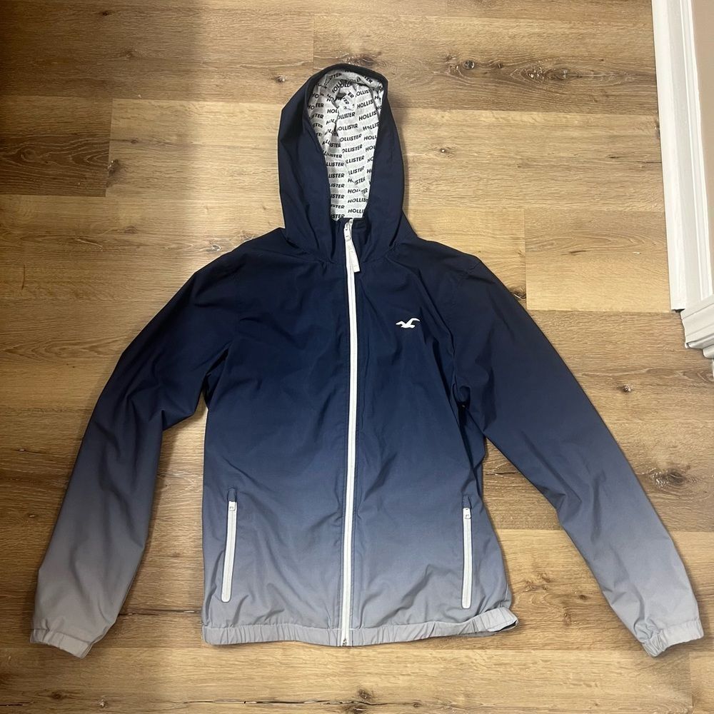 3 Hollister Top Bundle - Picture 4 of 7